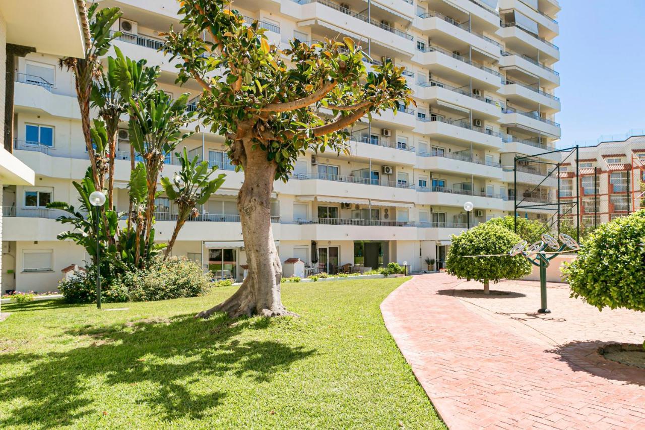Malagadevacaciones - La Carihuela Palace Torremolinos Eksteriør bilde